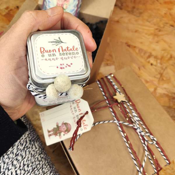 box-natale-artigianale-lunetto-miele-tisana