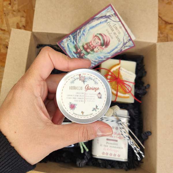box-natale-artigianale-candela-sapone-tisana