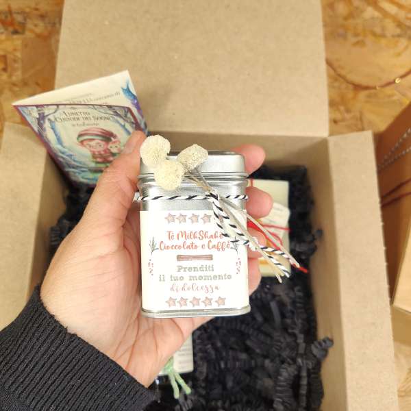 box-natale-artigianale-candela-sapone-tisana