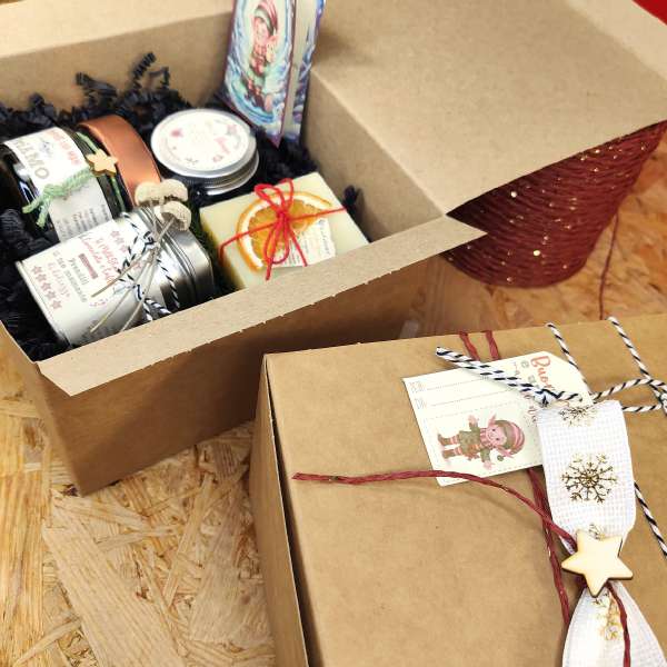 box-natale-artigianale-candela-sapone-tisana